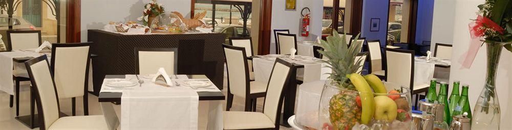 Palazzo Foti Hotel Crotone Luaran gambar